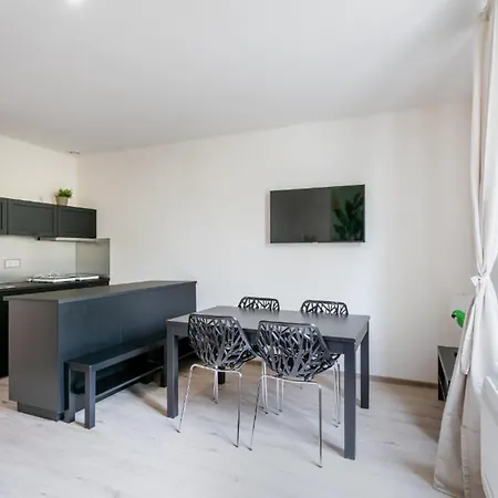 T2 Quiet, City Center, Private Parking Apartment