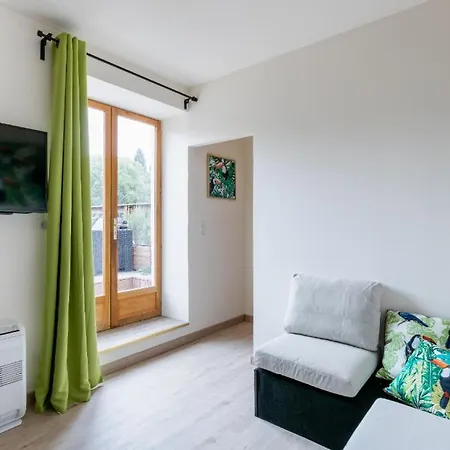 T2 Quiet, City Center, Private Parking Apartment
