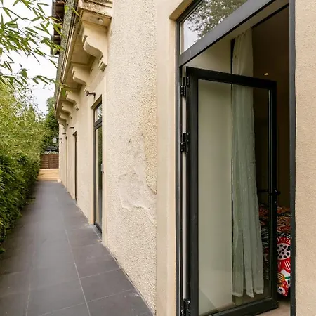 T2 Quiet, City Center, Private Parking Apartment *