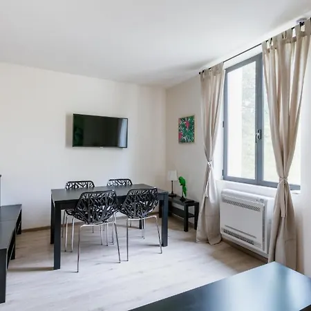 T2 Quiet, City Center, Private Parking * Montpellier