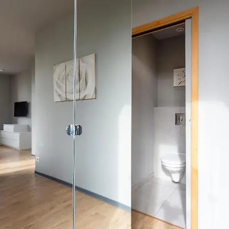 T2 Quiet, City Center, Private Parking Apartment